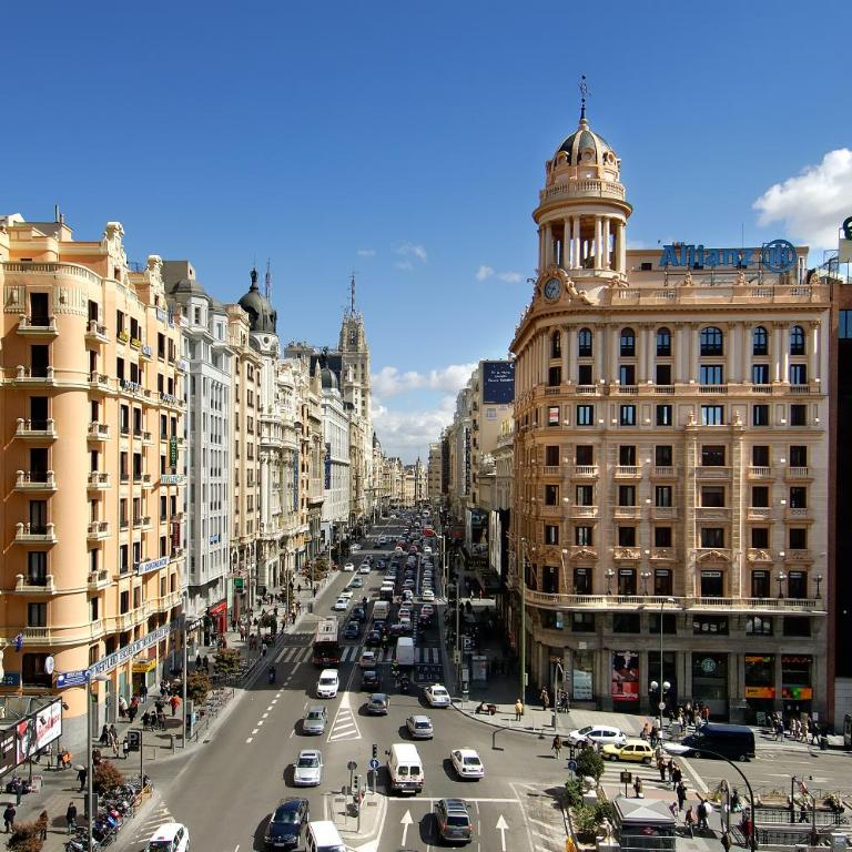 Vincci Capitol - Habitación Doble Deluxe con vistas a la Gran Vía - 1