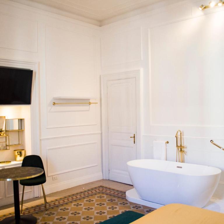 Relais Mazzini - Suite avec Baignoire Spa - 7