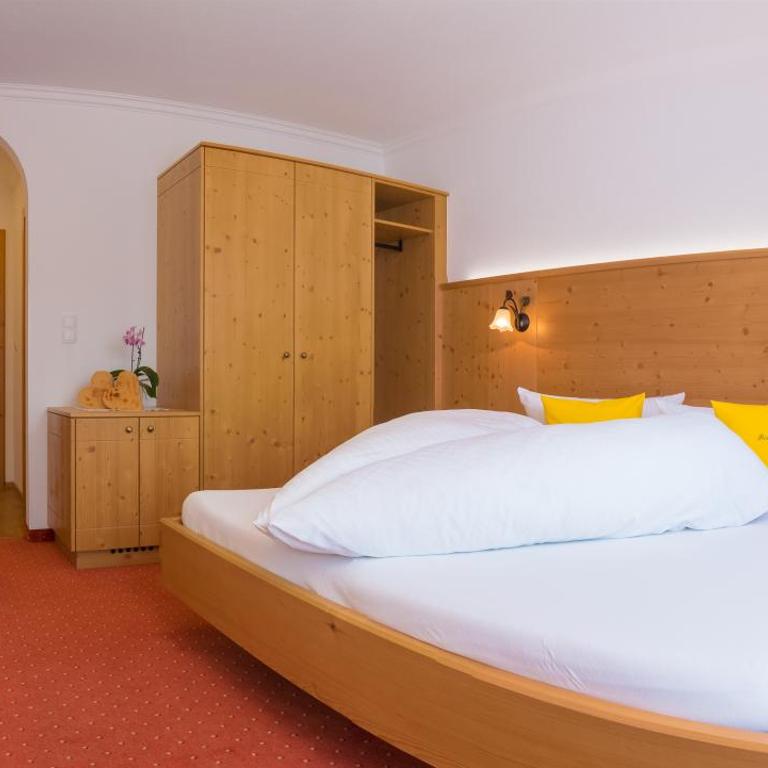 Pension am Rain - Doppelzimmer mit Balkon - 3