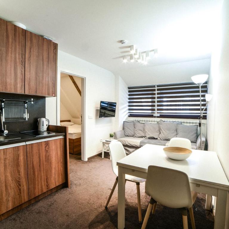 Apartments Suncani Vrhovi Kopaonik - One-Bedroom Apartment - 3