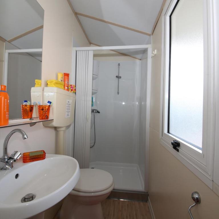 Camping Village Butterfly - Mobile Home Standard (4 Adultes + 1 Enfant) - 1