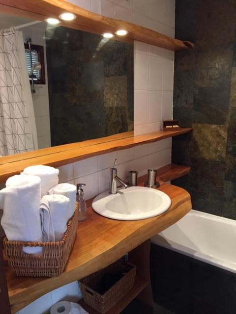 Celestial Inn - Double or Twin Room with Balcony - 6