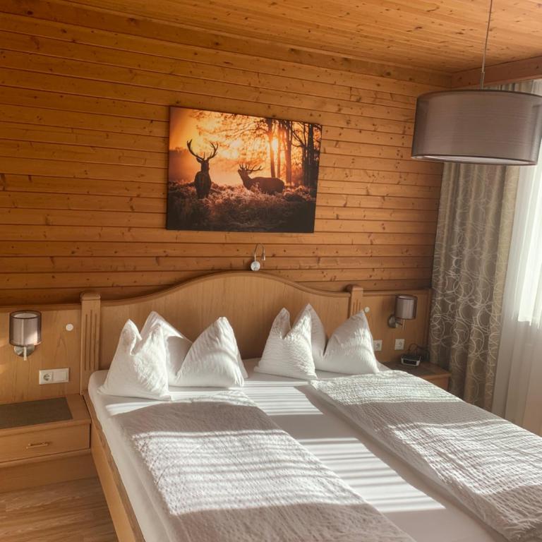 Landhof Aigner - Doppelzimmer mit Balkon - 6