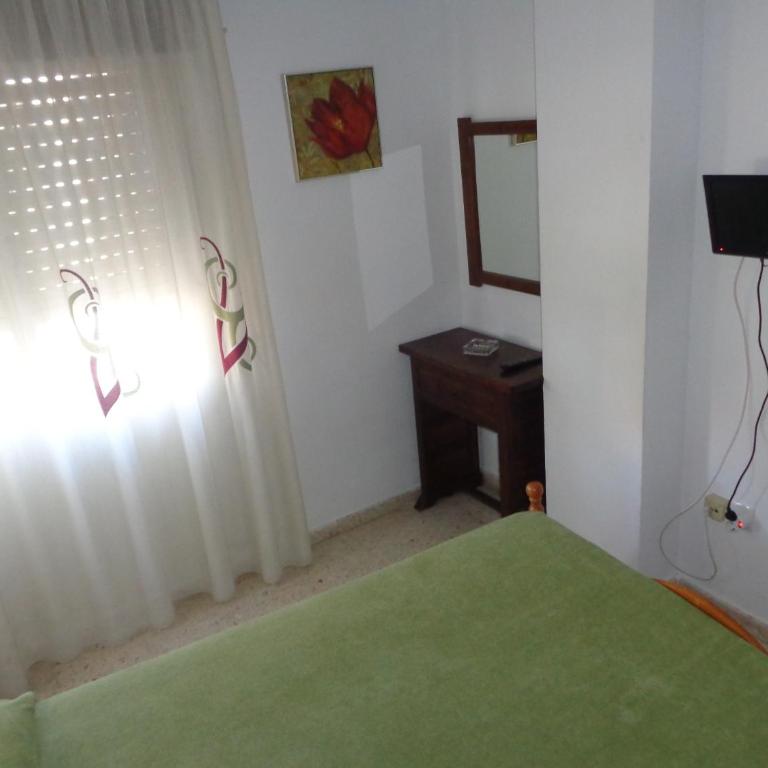Hostal Mediterraneo - Habitación Doble - 1 o 2 camas - 4