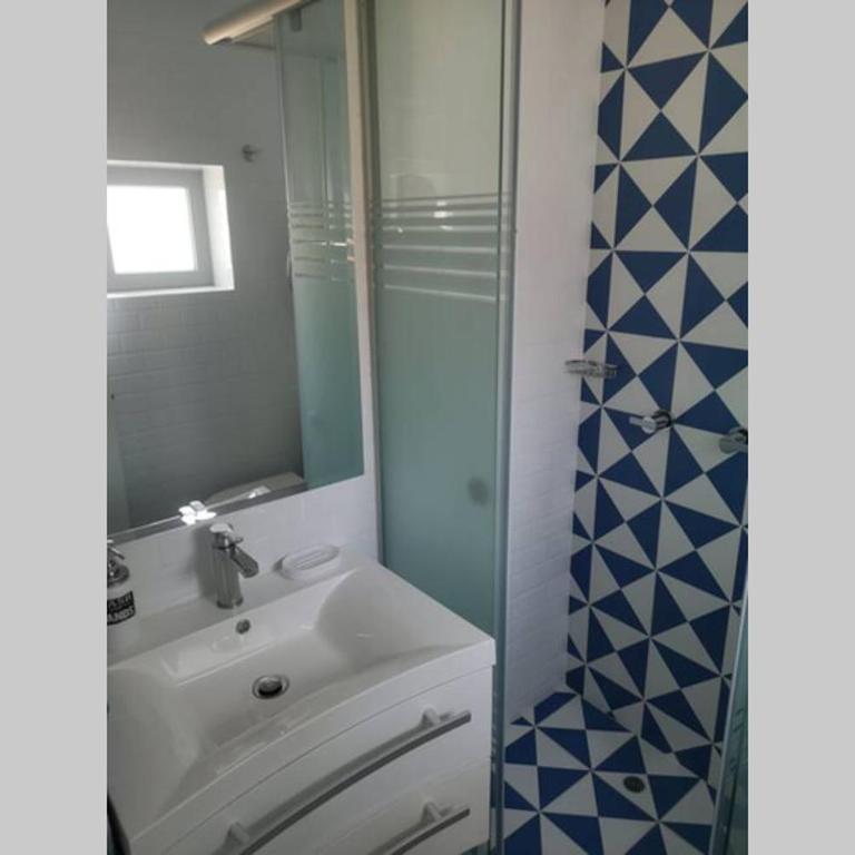 Modern and Cozy Appartment. Exclusive area. - Three-Bedroom Apartment - 23