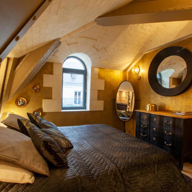 OLuxuxy49 - Appartements T3 de prestige, Place du Ralliement, 2ème 3ème et 4ème étage SANS ASCENSEUR - Appartement 2 Chambres - 4