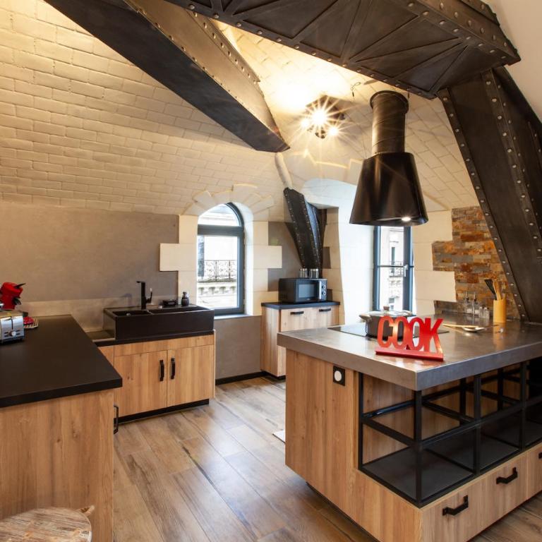 OLuxuxy49 - Appartements T3 de prestige, Place du Ralliement, 2ème 3ème et 4ème étage SANS ASCENSEUR - Appartement 2 Chambres - 13