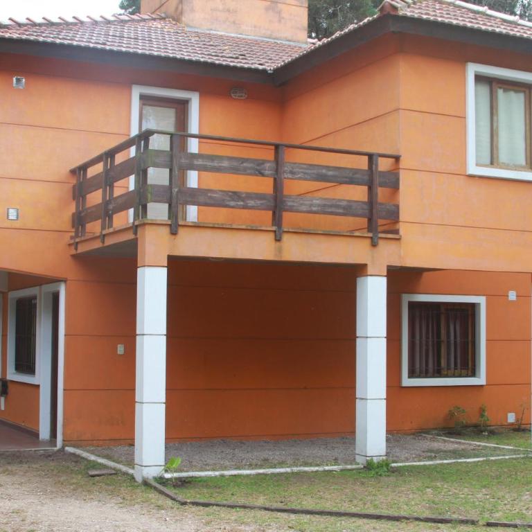 Acuarela - Three-Bedroom House - 43