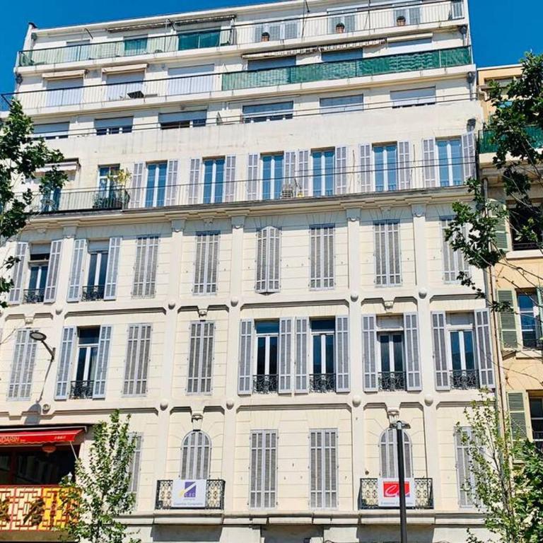 Le Phocéen : T4 balcon vue Vieux-Port - Appartement - 84