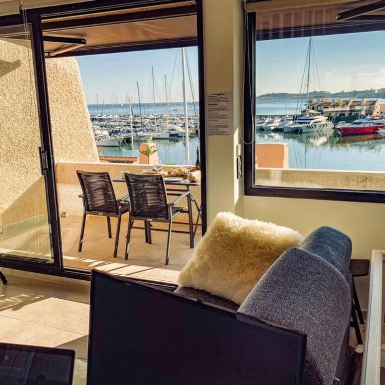 Luxe Penthouse Les Pieds dans l’eau Saint-Tropez 4 - Apartment with Sea View - 12