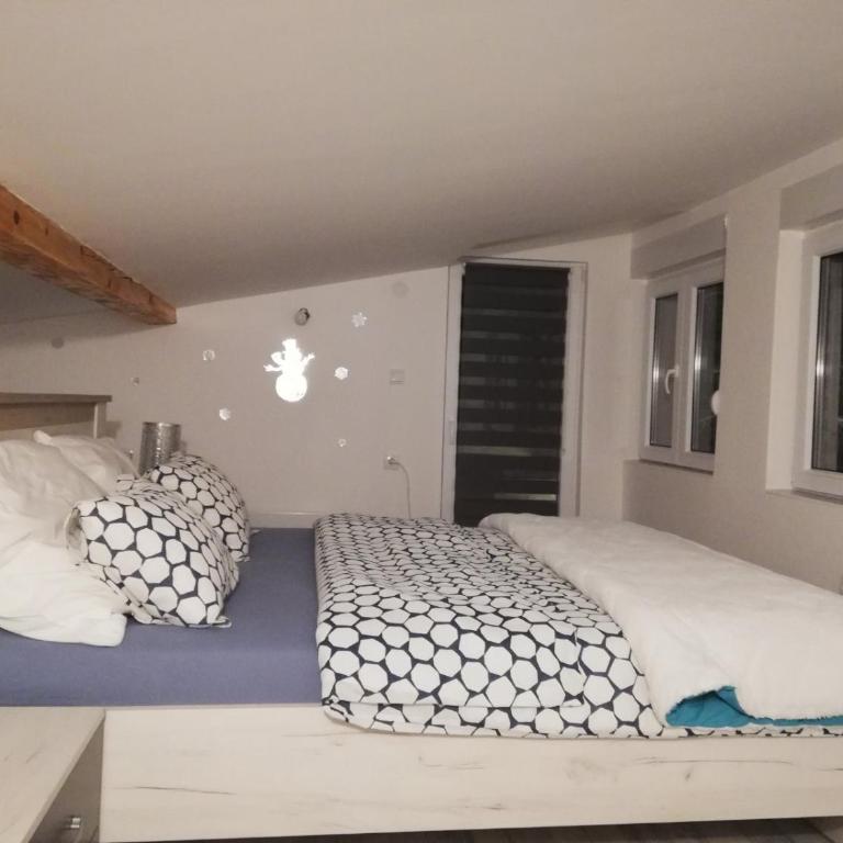 Ruza vetrova - Kuća sa 1 Spavaćom Sobom - 8