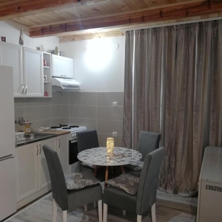 Ruza vetrova - Kuća sa 1 Spavaćom Sobom - 13