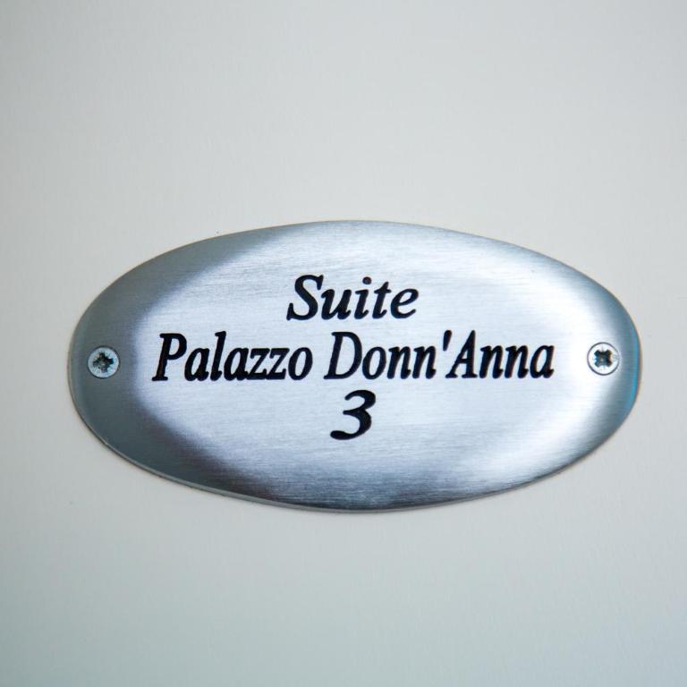 Chiaia Suites - Camera Tripla Deluxe - 7