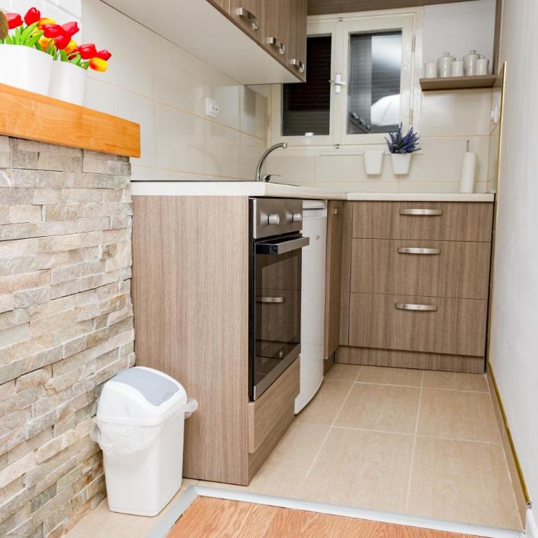 Vikend kuća Planinski raj - Two-Bedroom House - 37