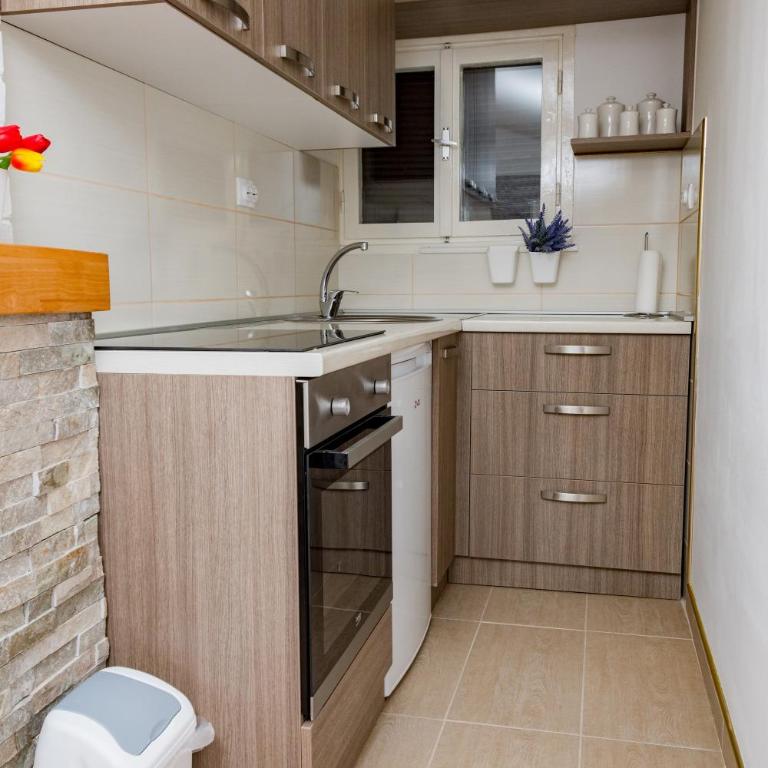 Vikend kuća Planinski raj - Two-Bedroom House - 35