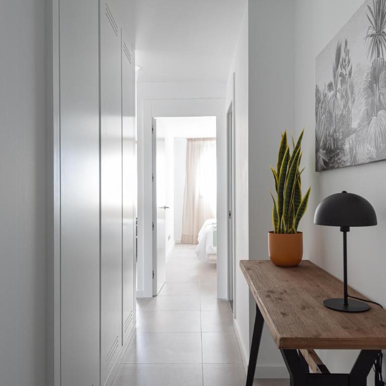 Royal Flats-Viviendas Vacacionales - Apartamento de 2 dormitorios (4 adultos) - 1