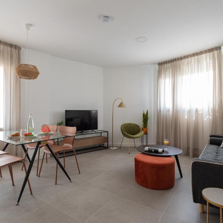 Royal Flats-Viviendas Vacacionales - Apartamento de 2 dormitorios (4 adultos) - 8