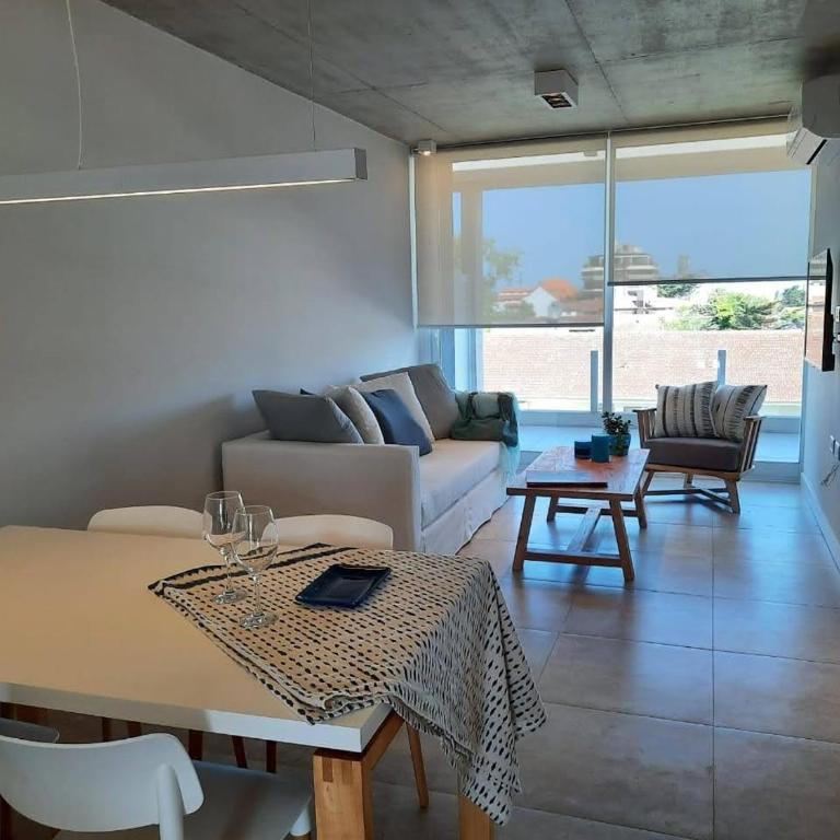 MAReSS - Two-Bedroom Apartment - 3
