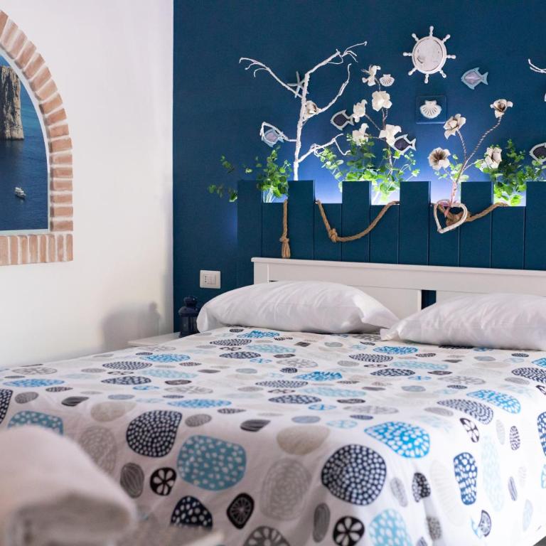 Stabiae Luxury Rooms - Suite King con Vasca Idromassaggio - 3