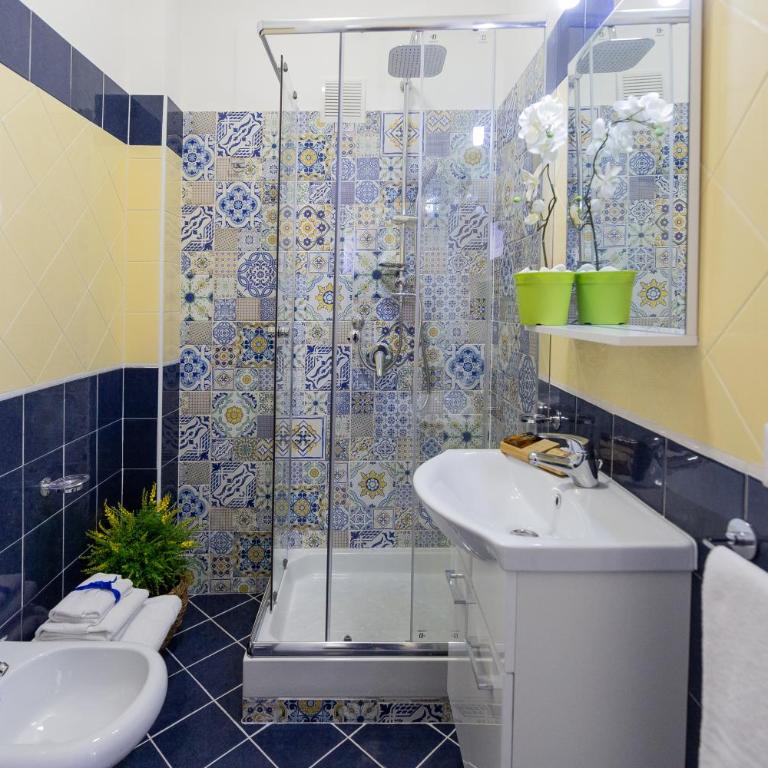 Stabiae Luxury Rooms - Suite King con Vasca Idromassaggio - 7