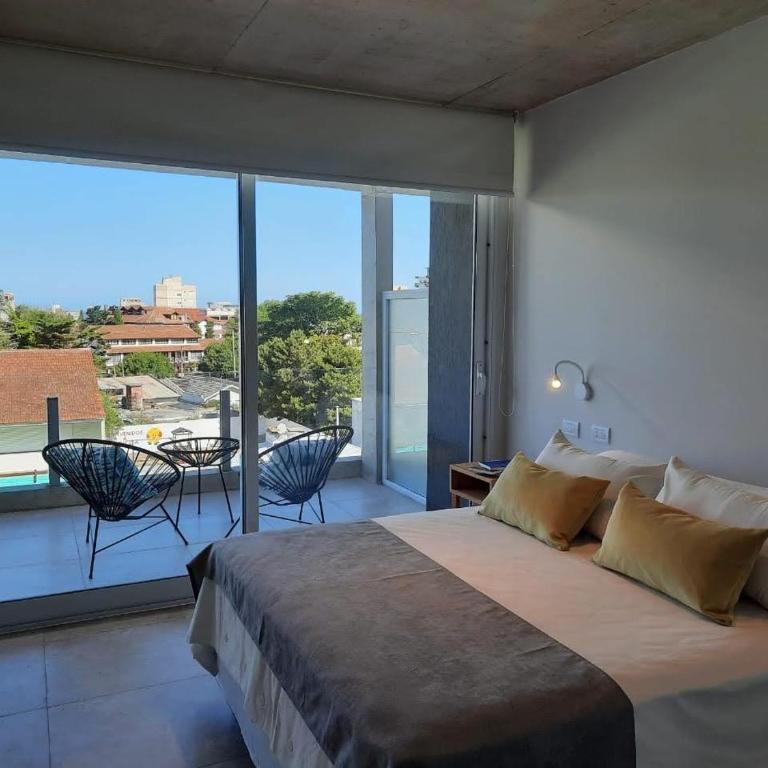 MAReSS - Two-Bedroom Apartment - 13