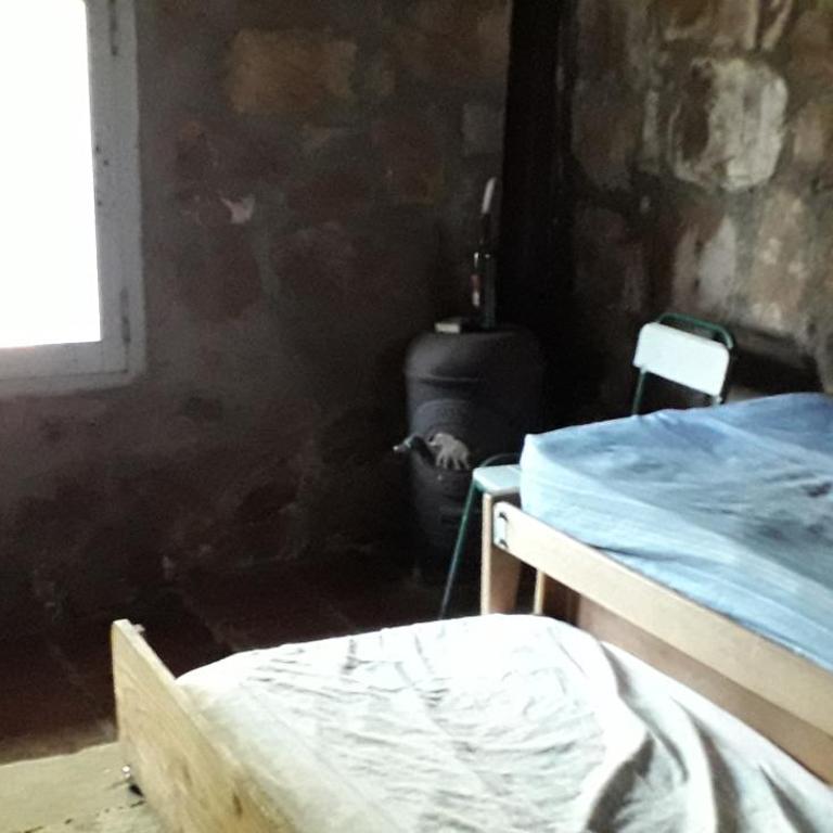 EL GIGANTILLO Refugio de Montaña - Habitación Familiar con baño compartido - 16