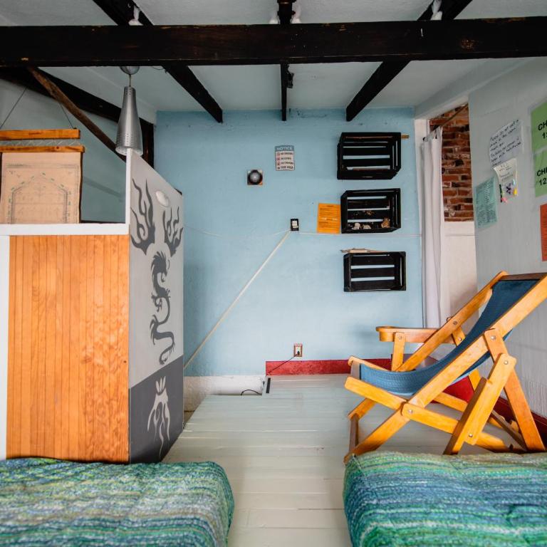 Hostal México Airport CDMX - Habitación Triple Básica con baño compartido - 6