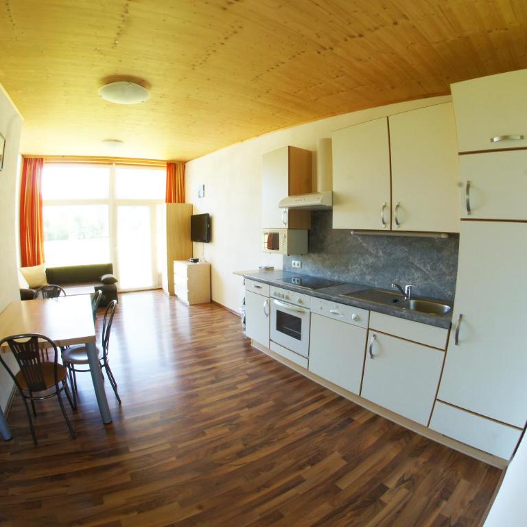 Apartments Bauernhof Dismasn Hof - Apartment mit 2 Schlafzimmern und Balkon - Top 2 - 2
