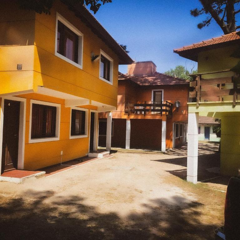 Acuarela - Three-Bedroom House - 1