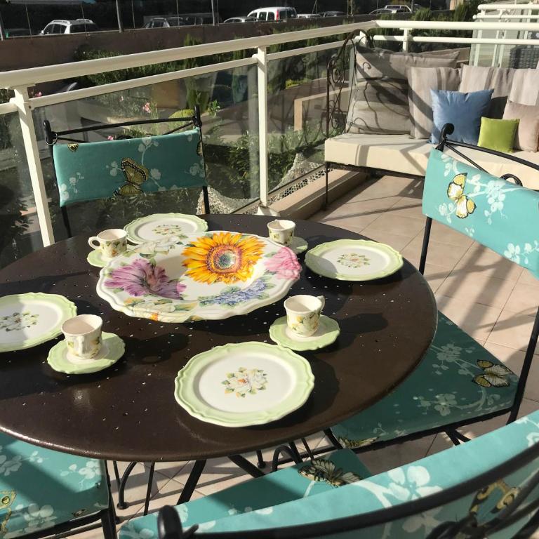 Juan Flore: Calme absolu à 100m de la plage - Appartement avec Balcon - 24