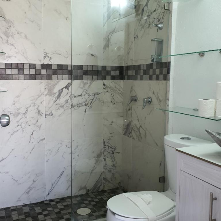 MARLIN TURQUESA DEPARTAMENTOs FRENTE AL MAR - Three-Bedroom Apartment with Water View - 22