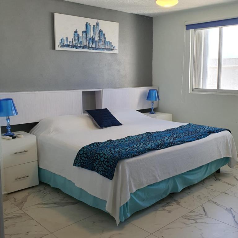 MARLIN TURQUESA DEPARTAMENTOs FRENTE AL MAR - Three-Bedroom Apartment with Water View - 19