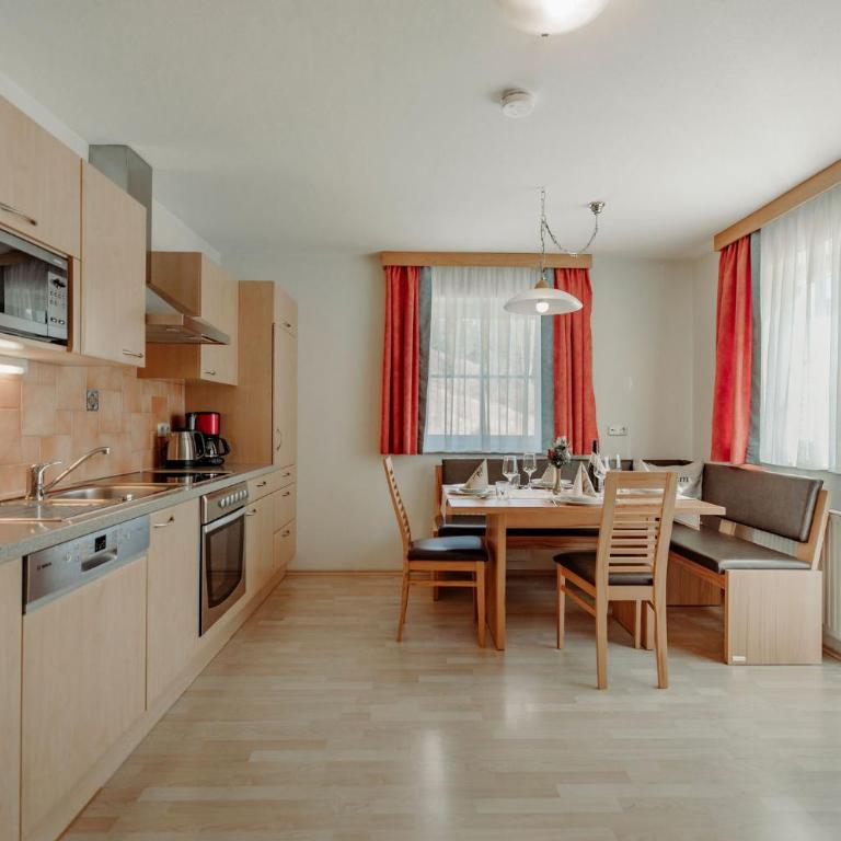 4 Mountains Apartments - Appartamento con Balcone - 1