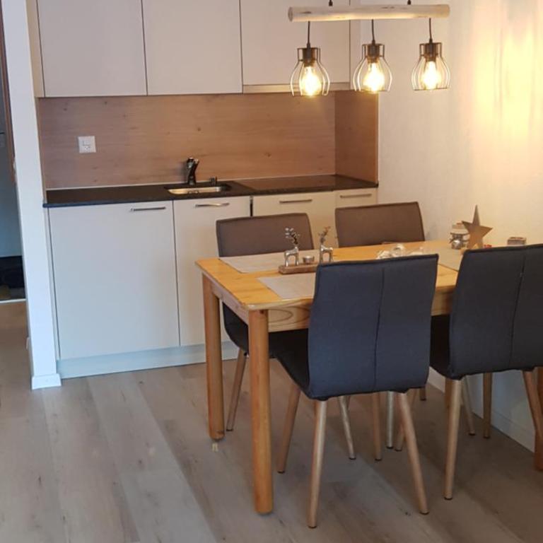 Modernes Wohlfühlstudio im Haus Eldorado mit Traumaussicht - Studio mit Balkon - 2