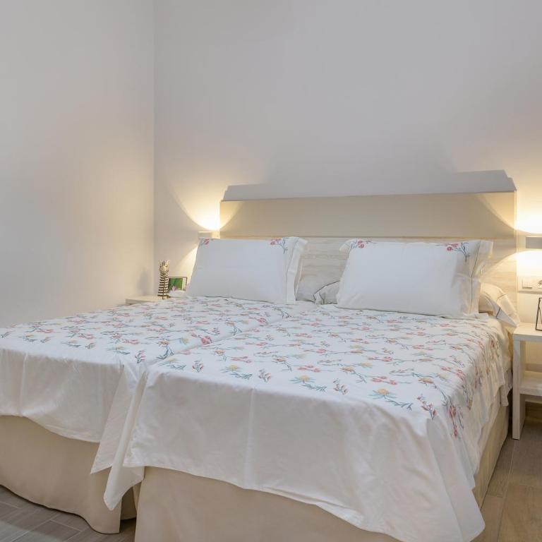 Apartamento Paula con vistas al mar - Three-Bedroom Apartment - 4