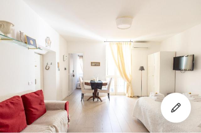 Cosy Home Napoli - One-Bedroom Apartment - 11
