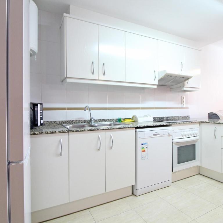 Global Vacacional, Apartamento en la playa de Canet d'en Berenguer - Apartment mit Poolblick - 17