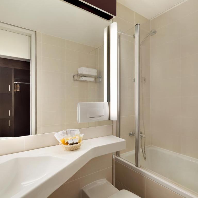 Ramada Nürnberg Parkhotel - Chambre Lit King-Size - Non-Fumeurs - 3