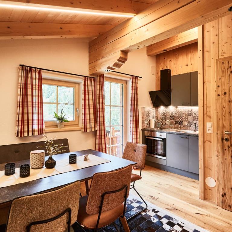 Apartchalet Jörglerhof - Apartment mit Blick auf die Berge - 10