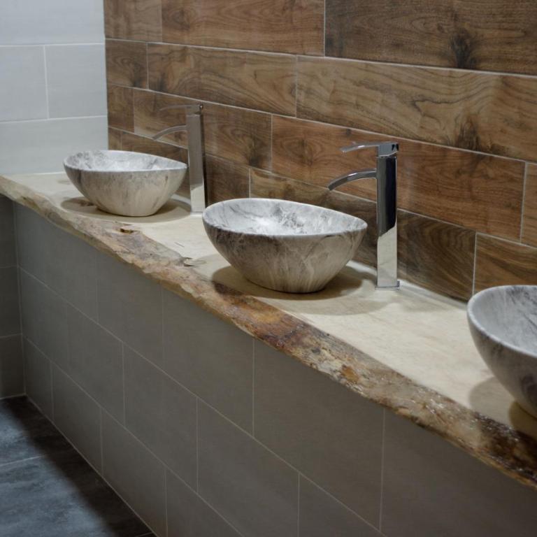 BodyGo Hostel - Lit dans Dortoir Mixte de 8 Lits - 1