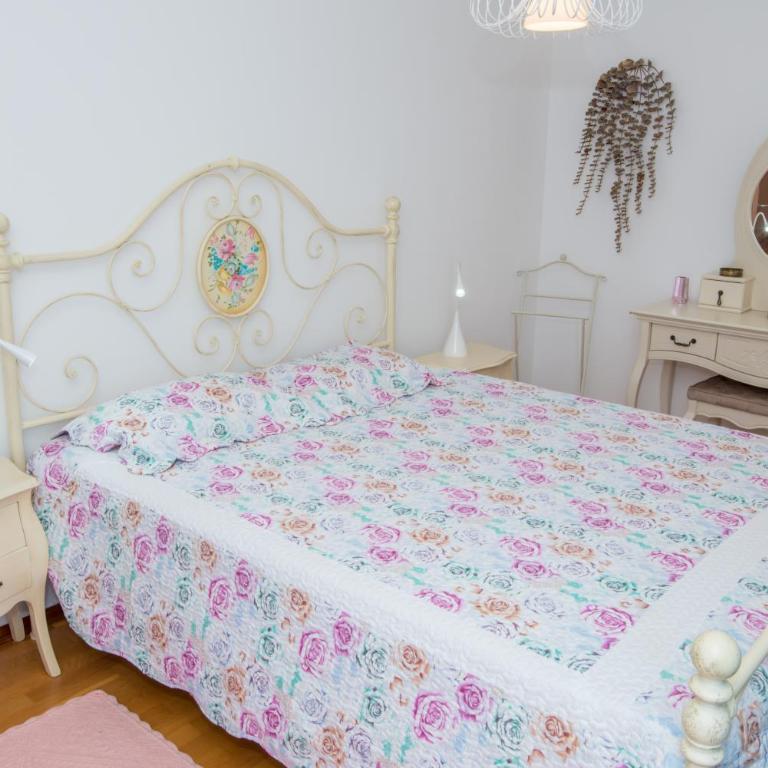 Apartment Elena Petrovac - Two-Bedroom Apartment - 4
