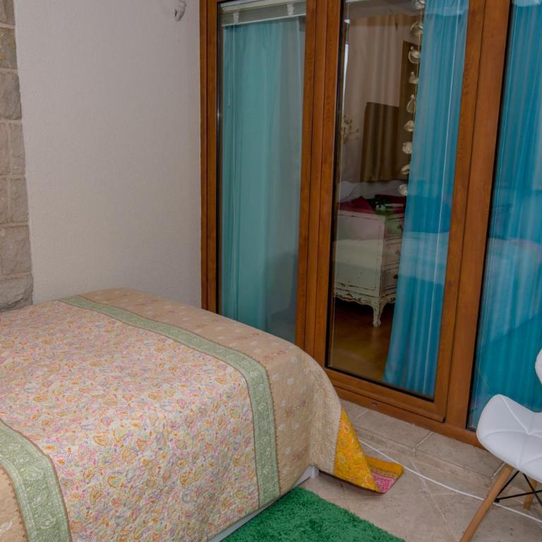 Apartment Elena Petrovac - Two-Bedroom Apartment - 13