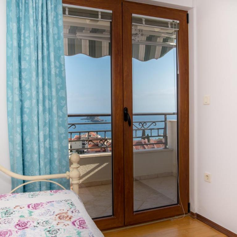 Apartment Elena Petrovac - Two-Bedroom Apartment - 16