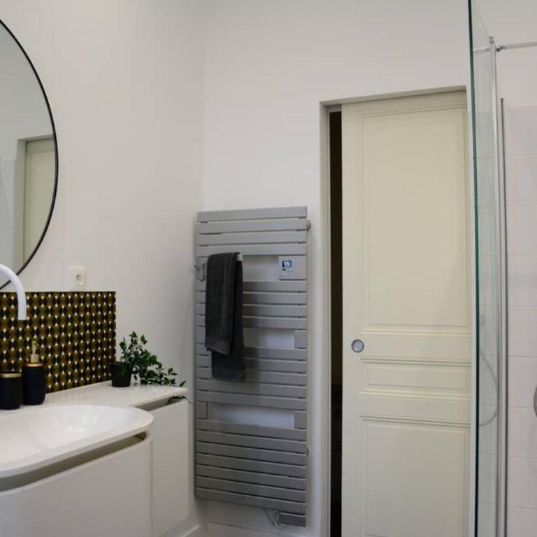 85 m2 centre ville 2 mn vieux Port au calme - Appartement 2 Chambres - 6