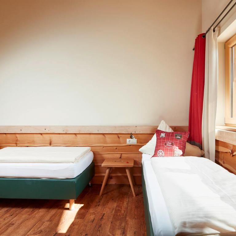 Hotel Hasenauer 4 Sterne Superior - Familiensuite mit Balkon - 3