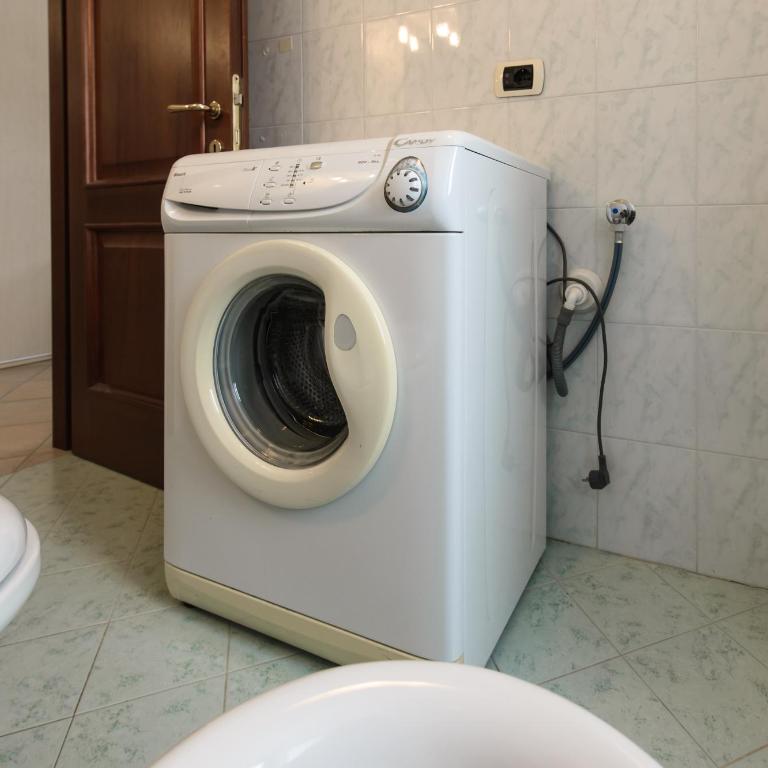 Zona Portici - Monolocale Familiare - 7