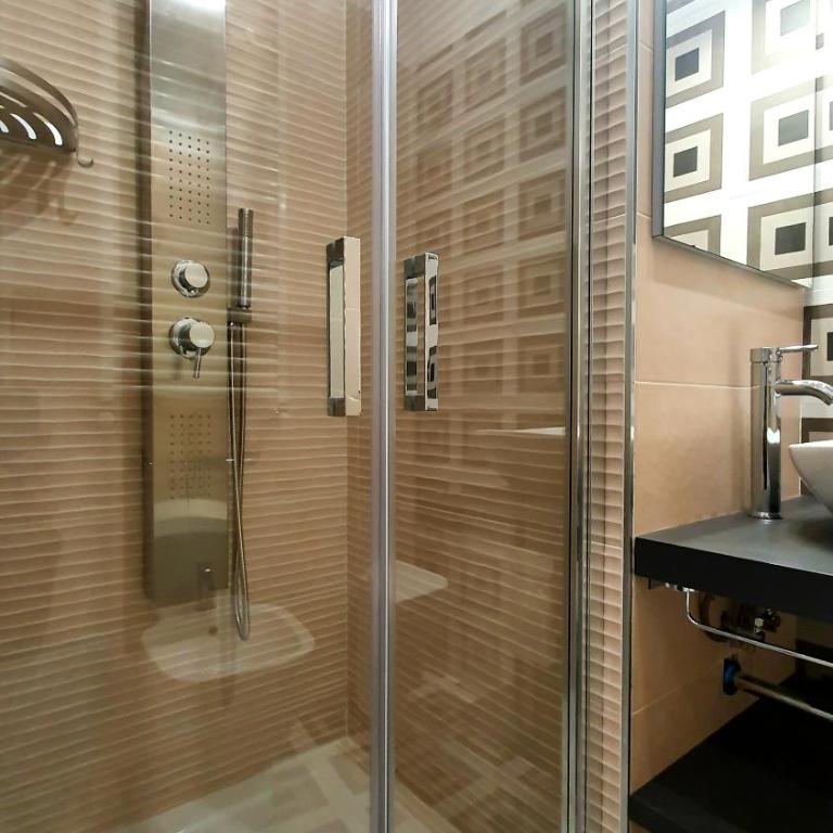 b&b 1930 - Camera Matrimoniale con Bagno Privato - 8