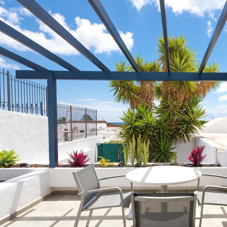 Apartamentos Playamar - Apartamento con terraza - 4
