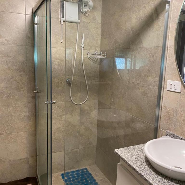 Hospedaje en Quito Norte, Apartamento & Suite independientes - Estudio Familiar - 16