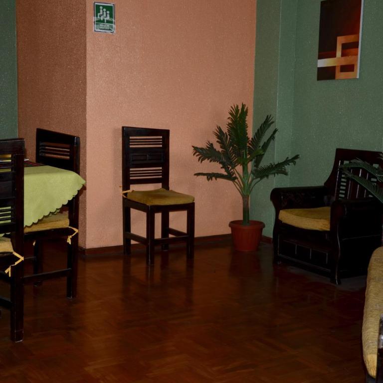 La Estación Hostal - Habitación Familiar - 13